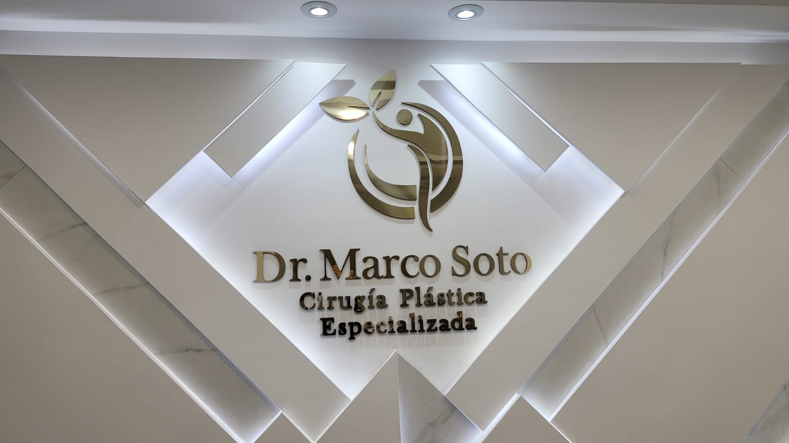 Dr. Marco Antonio Soto Ledesma