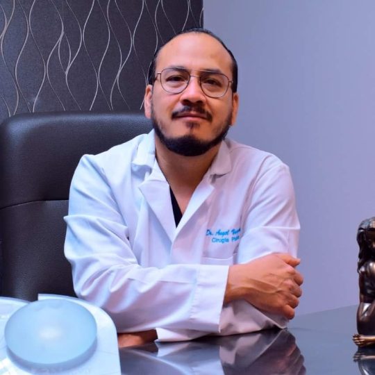 Dr. Angel Eduardo Valenzuela Acosta